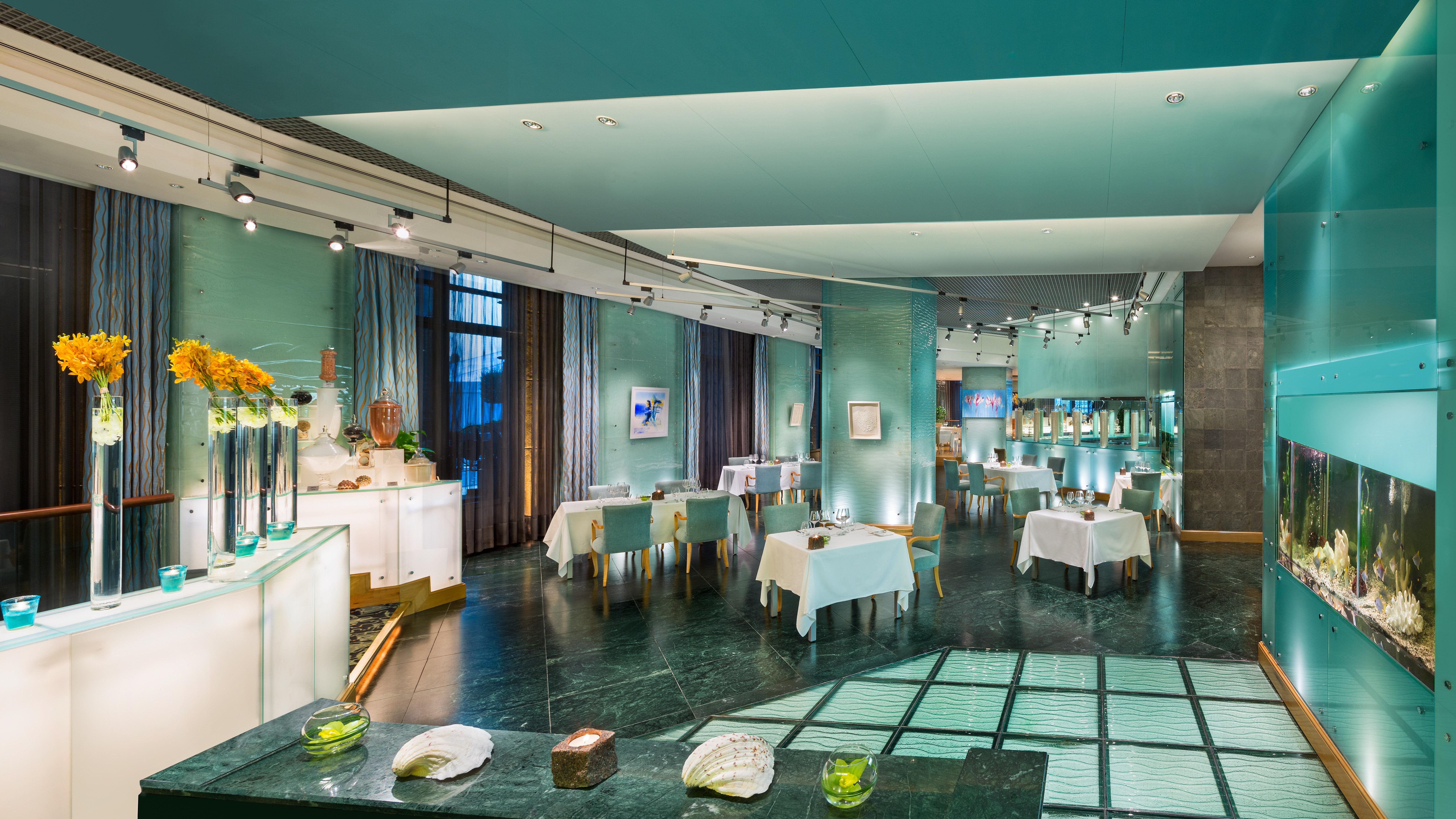 Emirates Palace Mandarin Oriental, Abu Dhabi Exterior foto Restaurant "Aquamar"