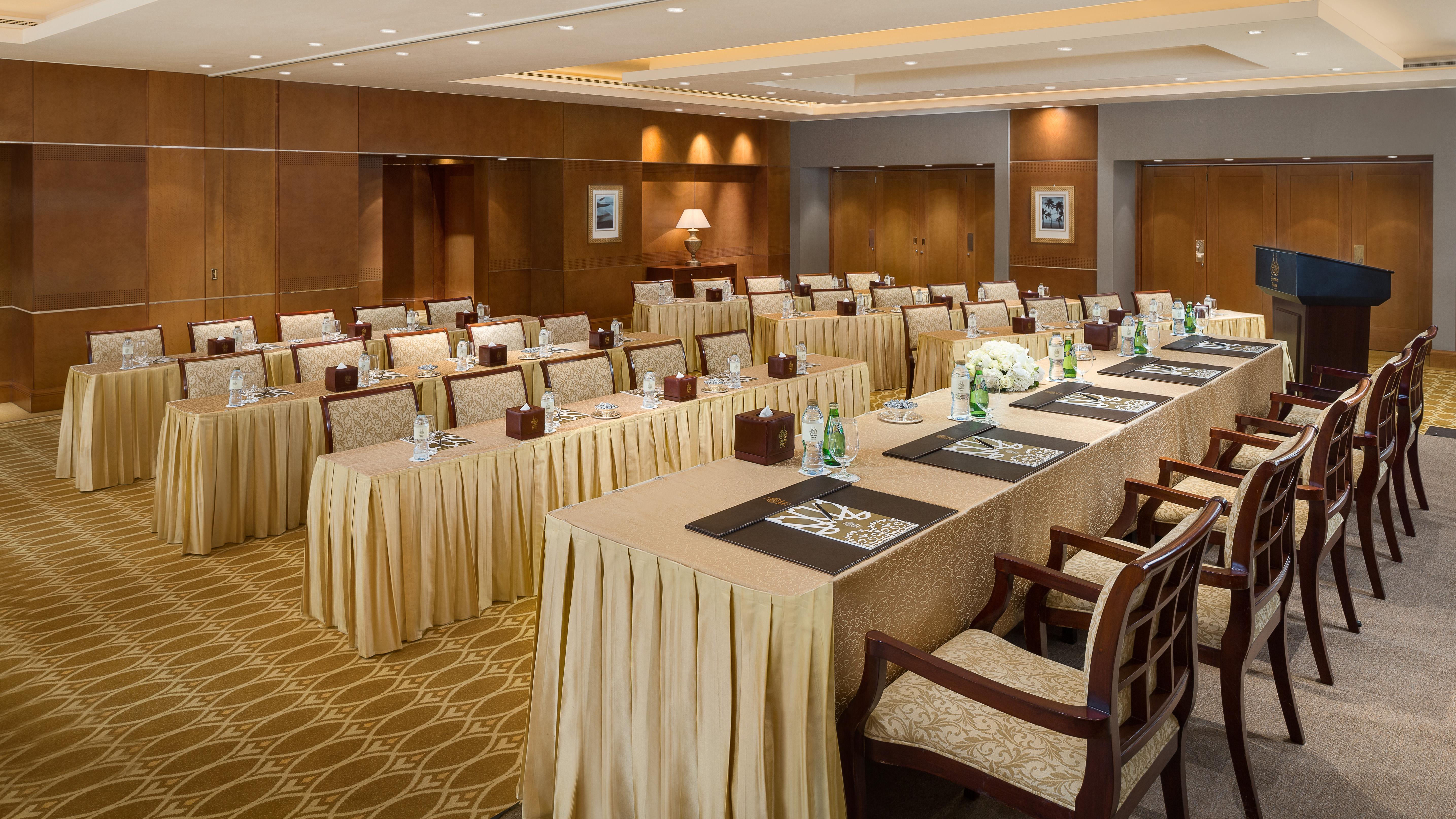 Emirates Palace Mandarin Oriental, Abu Dhabi Exterior foto Meeting room