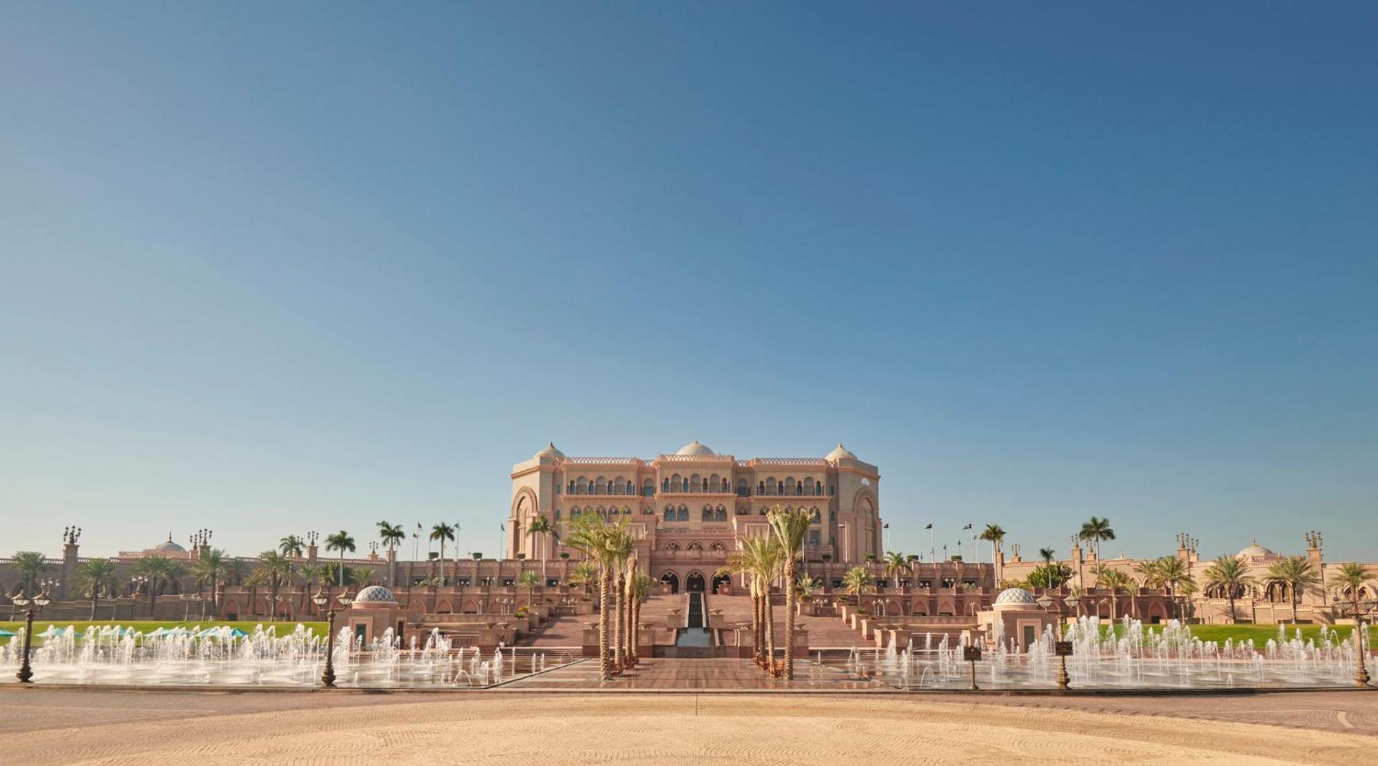 Emirates Palace Mandarin Oriental, Abu Dhabi Exterior foto The Emirates Palace