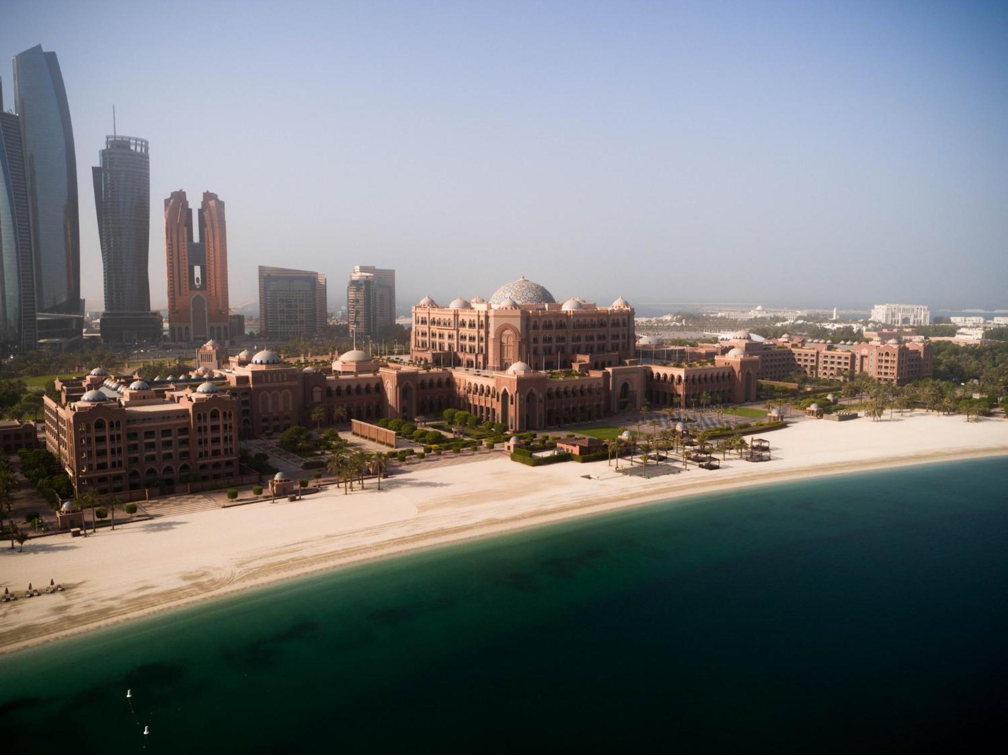 Emirates Palace Mandarin Oriental, Abu Dhabi Exterior foto The Emirates Palace